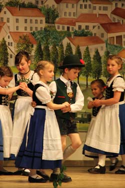 Jugend-Heimatabend2014  200